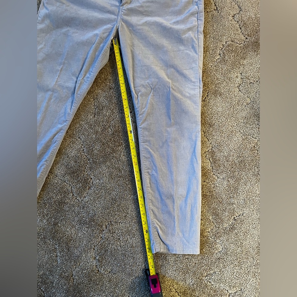 Kut from the Kloth Pale Gray Skinny Pants - Picture 3 of 9
